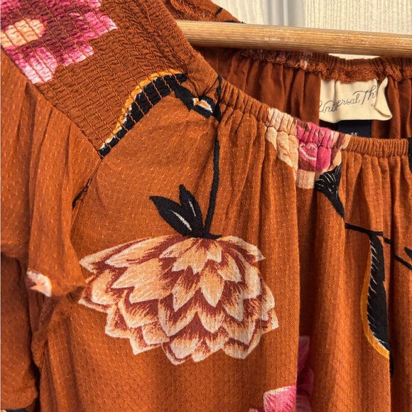 Universal Thread Floral Maxi Dress Medium
Pit to pit: 20”
Length: 49” - Picture 2 of 5